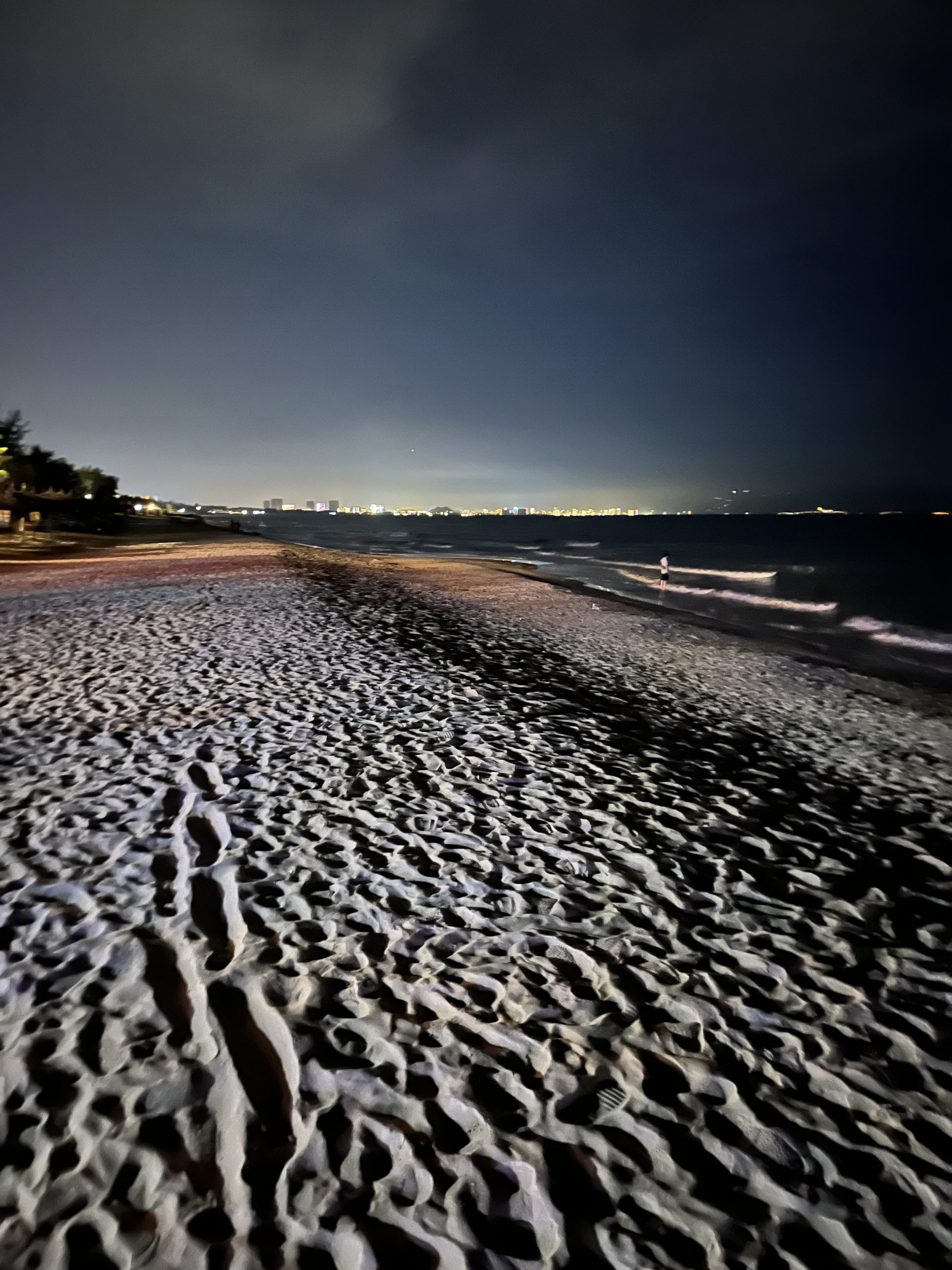 Ang Bang Beach at night