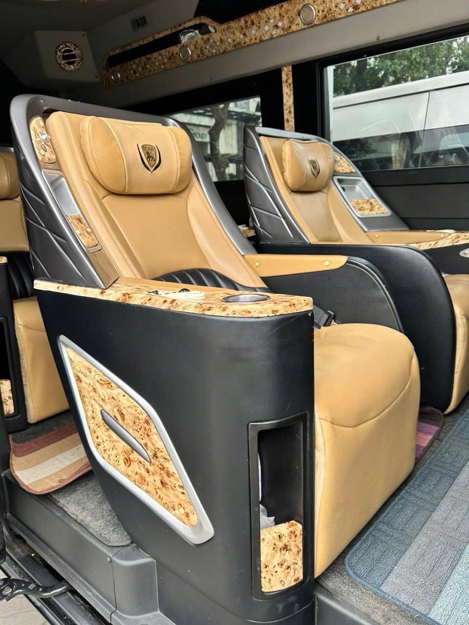 luxury bus Vietnam